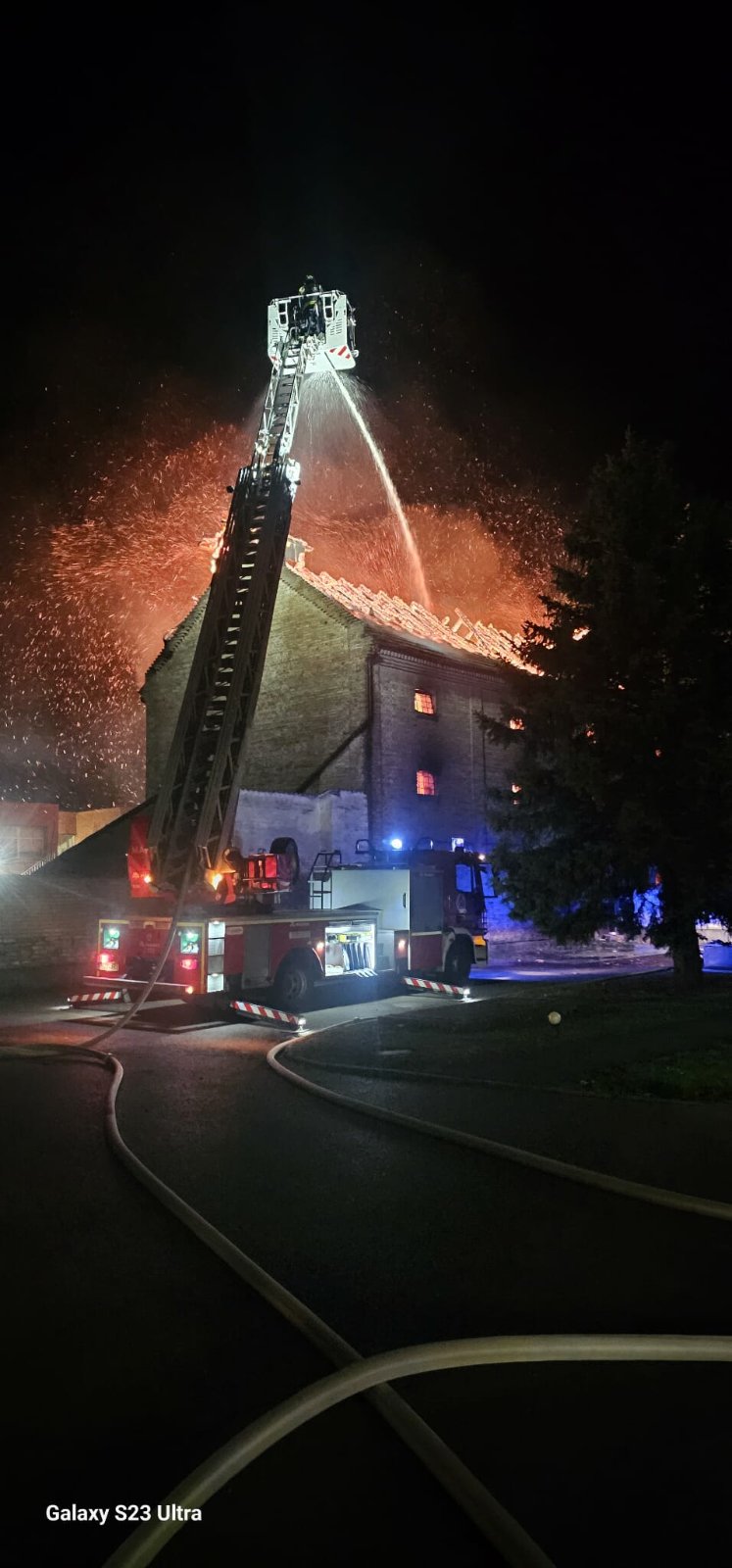 IMG-2dc650e80d829305a40492ff4c44108a-V