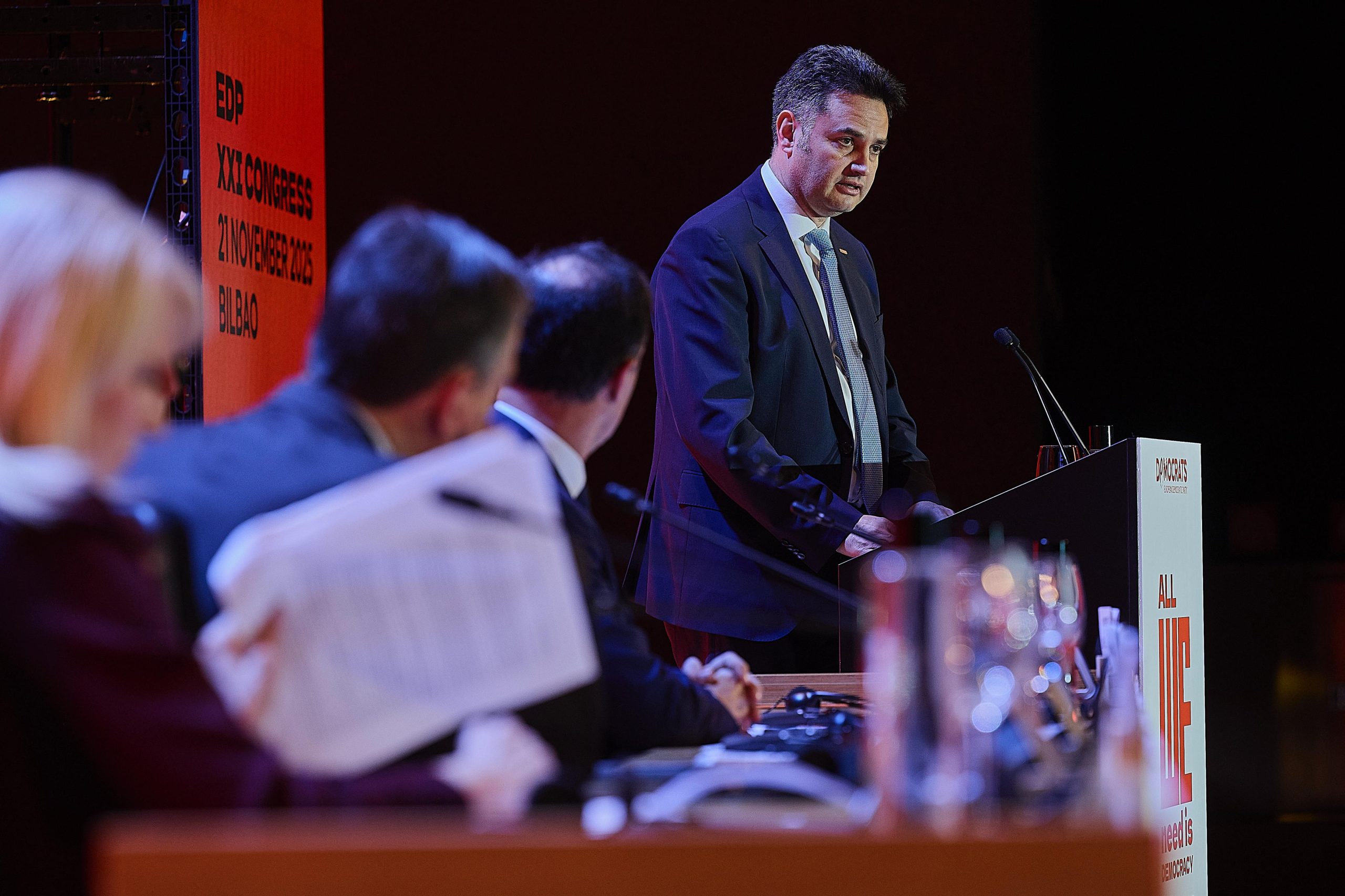 eb2d3cb3-d2b5-45e7-83f1-01212a68cf78