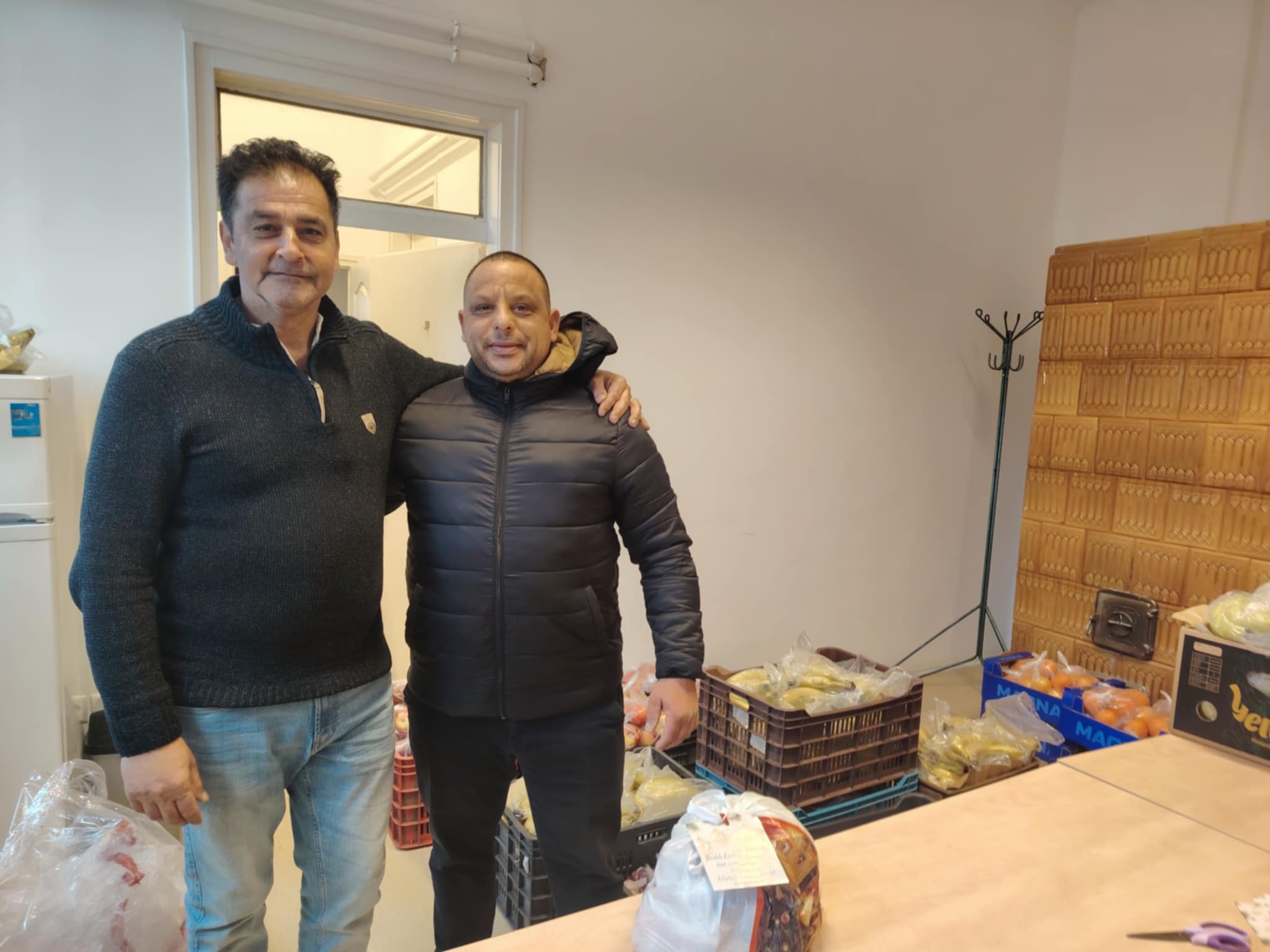 a7152542-f1ee-48c0-9e9b-c5a1a6505954