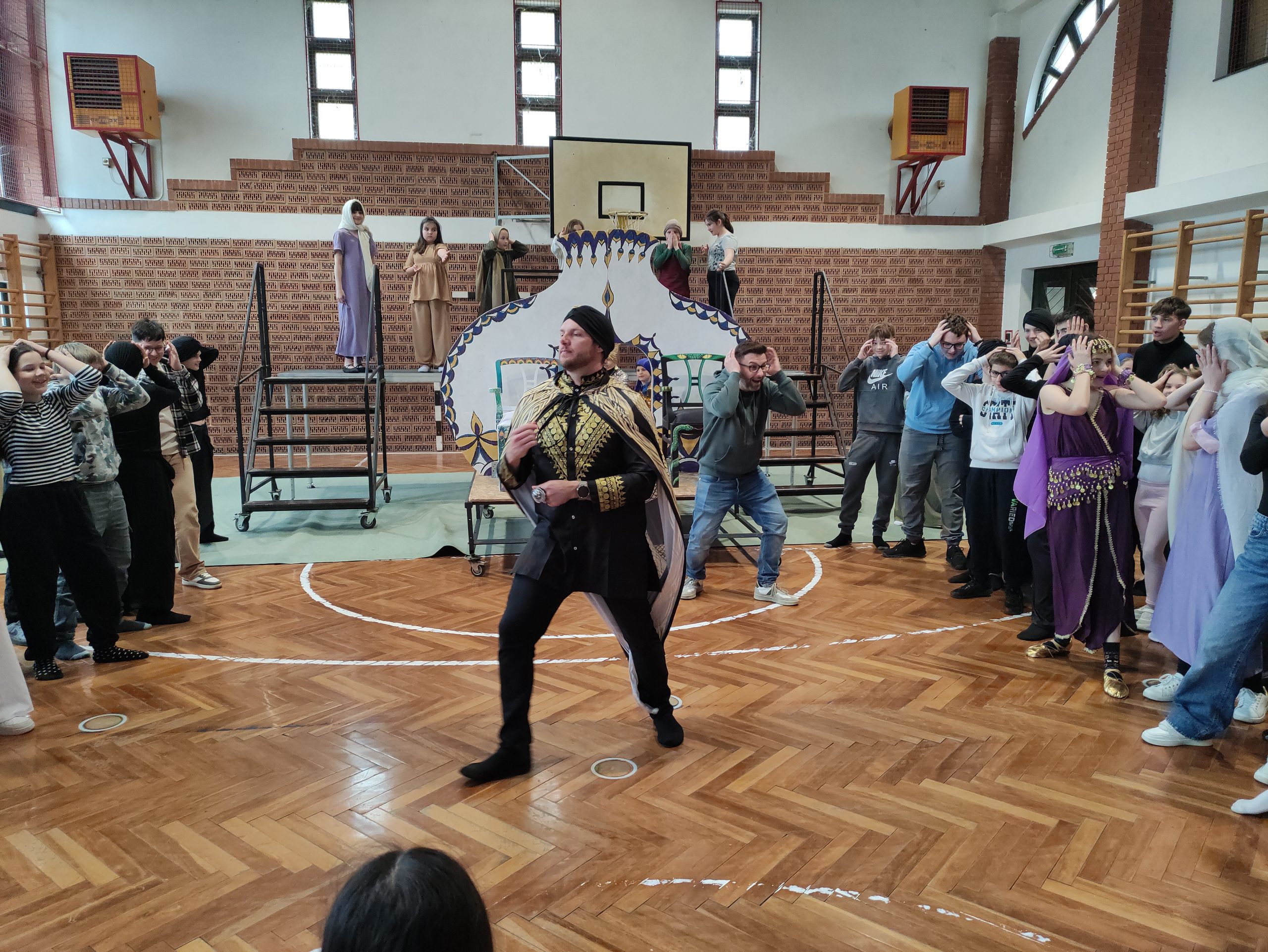 Ezeregy éjszaka jelmezes próba (35)