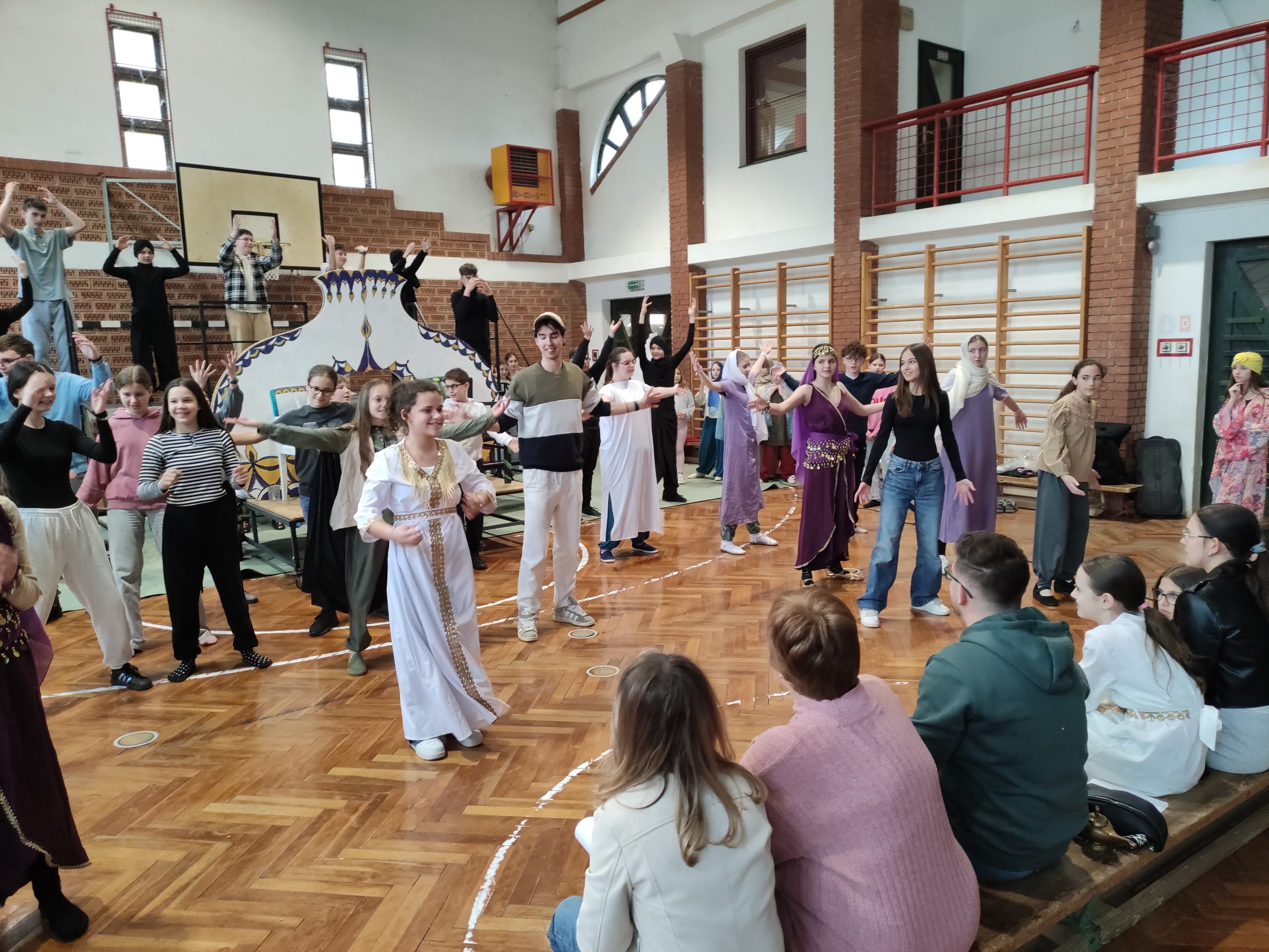 Ezeregy éjszaka jelmezes próba (8)