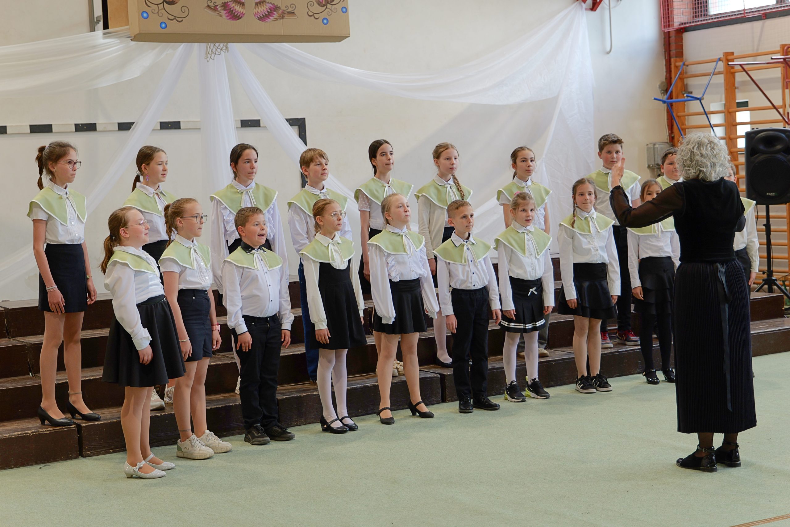 Éneklő Ifjúság összkar