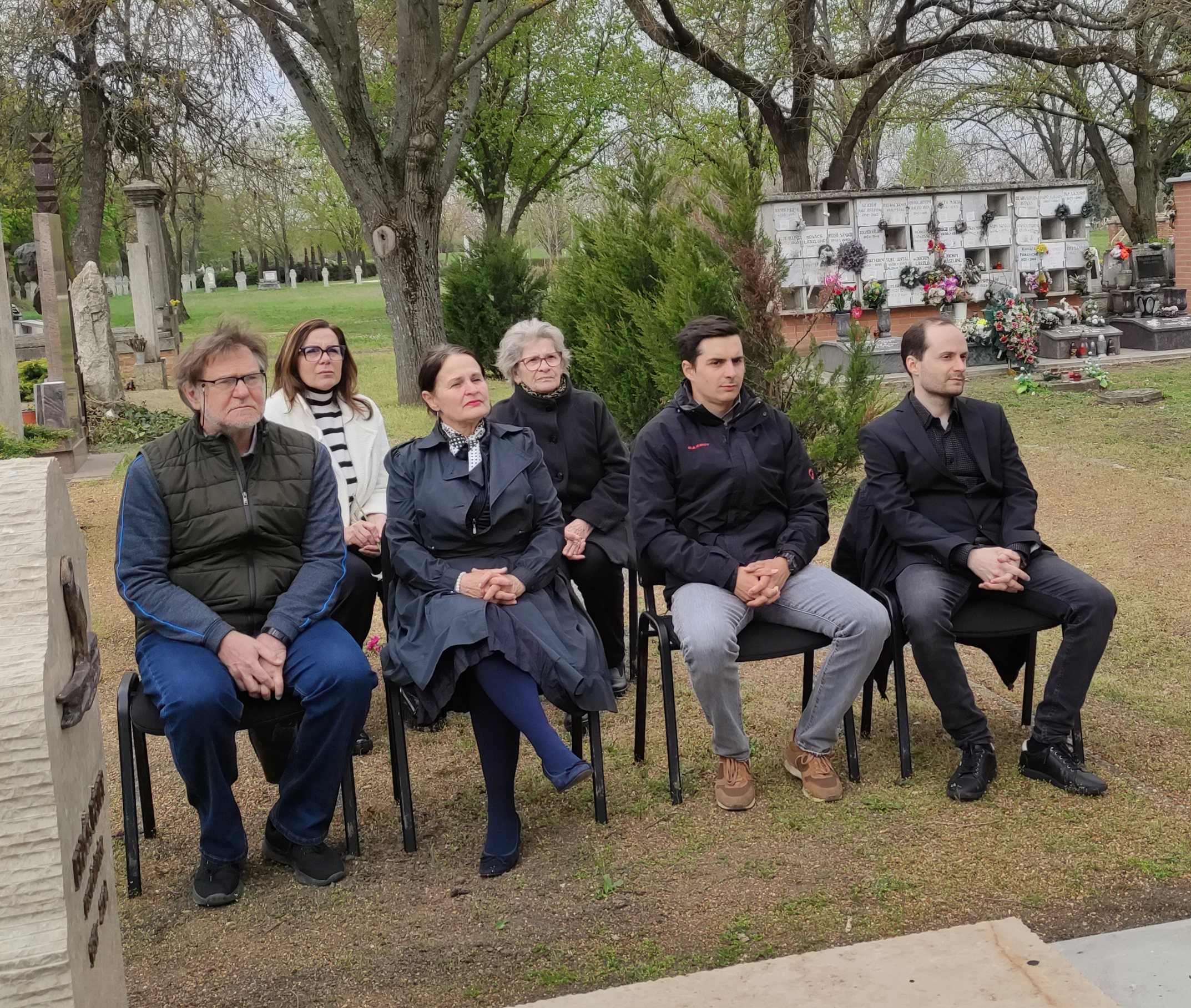 Erdős Péter síremlékavató (1)