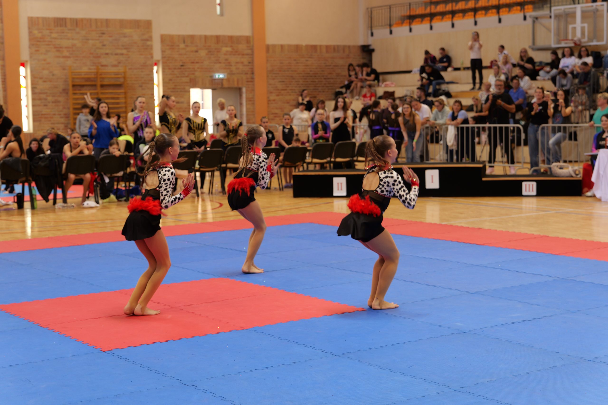 Fit kid és köszöntés (119)