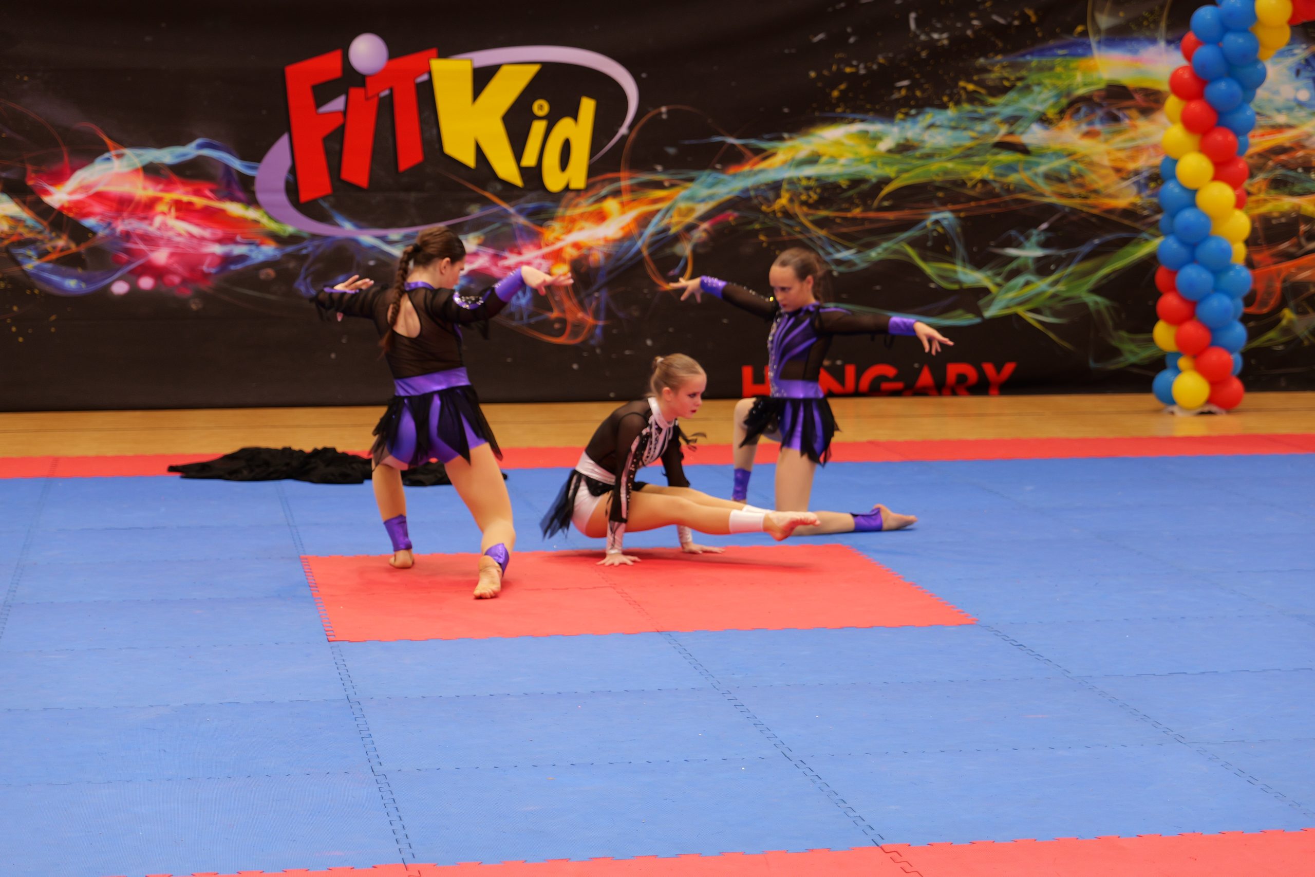 Fit kid és köszöntés (129)