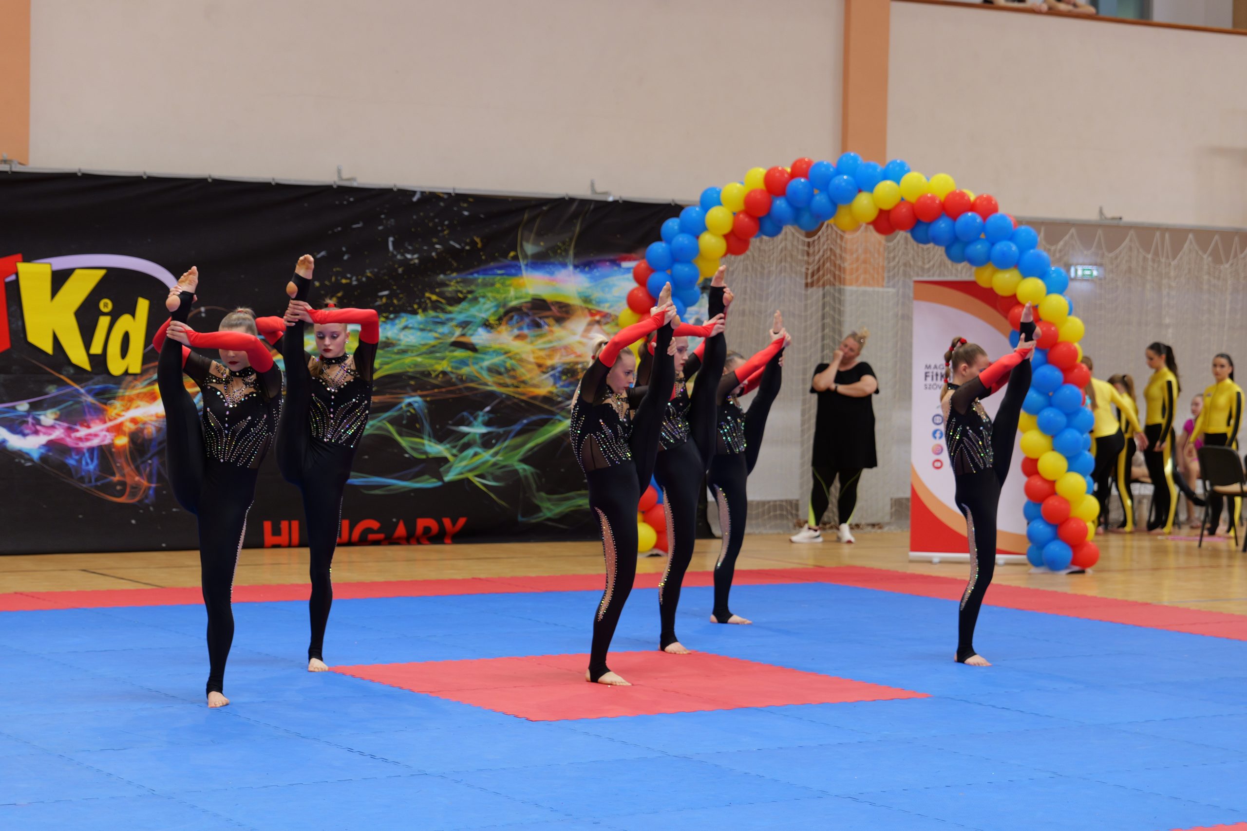 Fit kid és köszöntés (143)