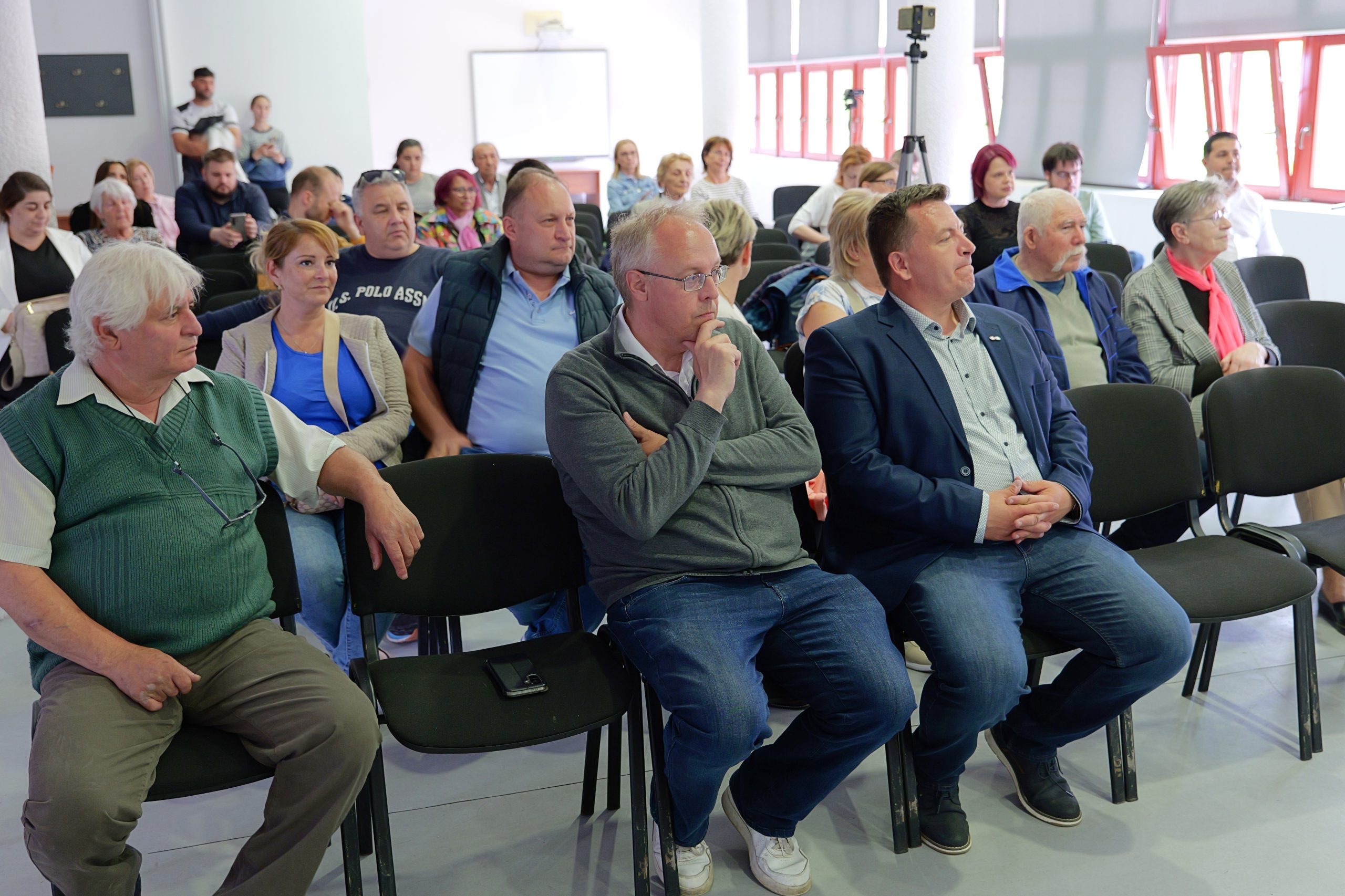 roma kerekasztal (2)