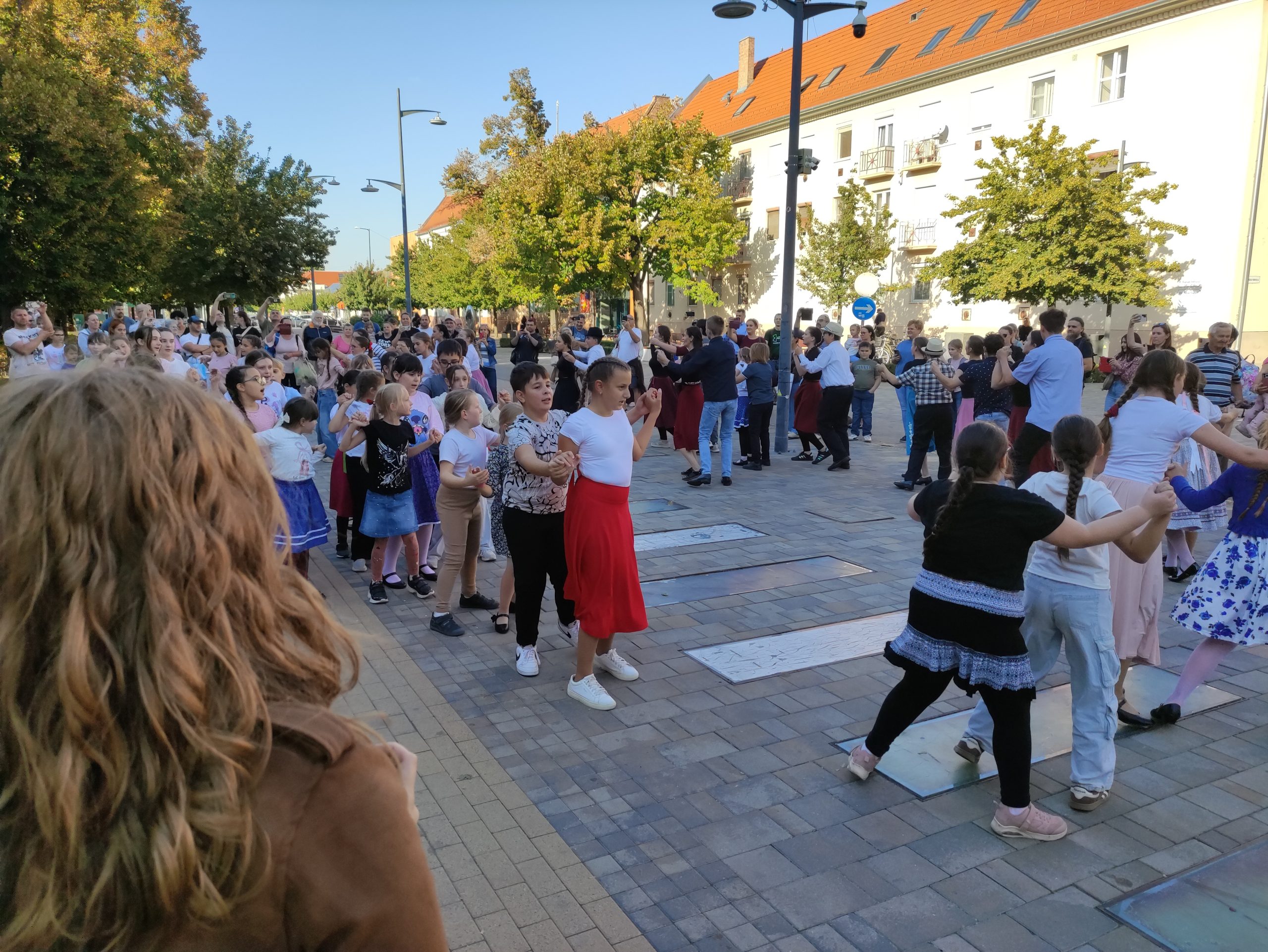 Népmese napja az almáskertben (21)