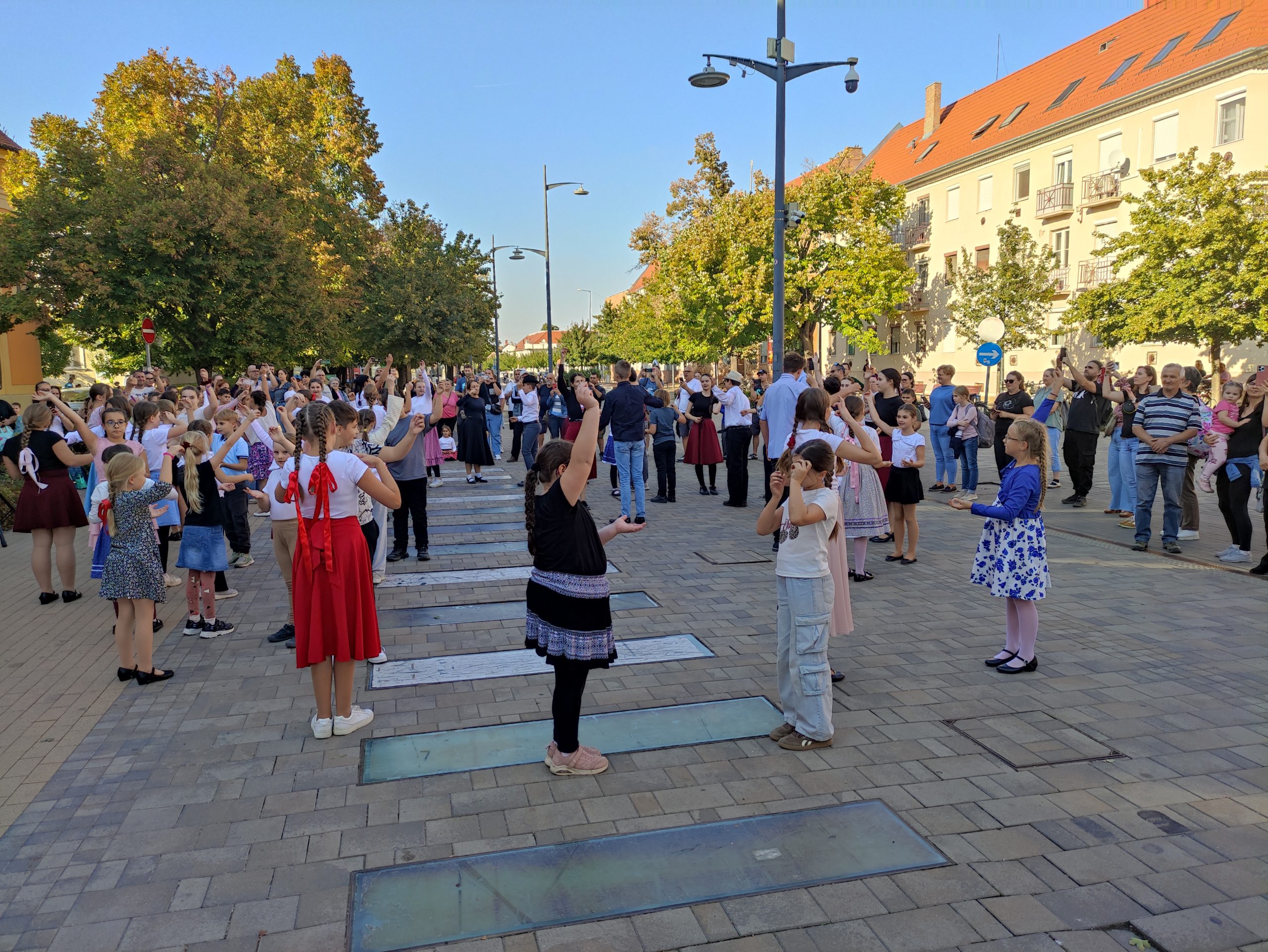 Népmese napja az almáskertben (22)