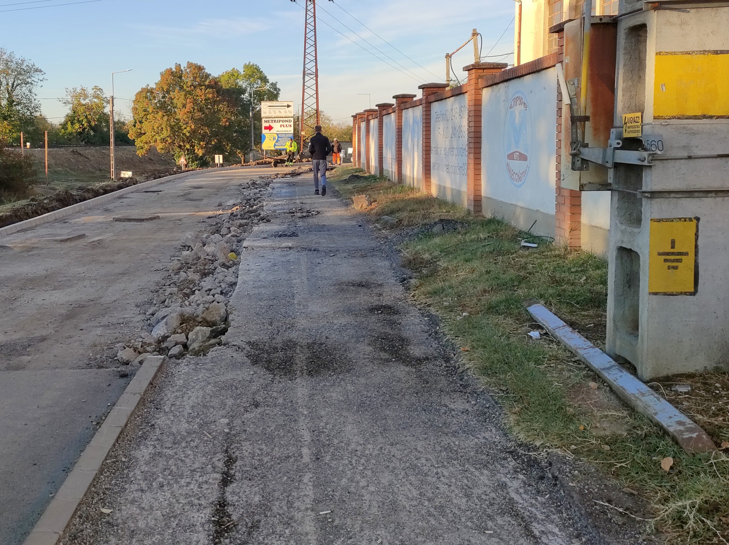 Kerékpárút építés Metripond (1)